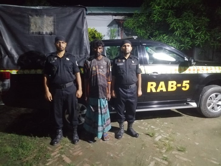 গোদাগাড়ীতে র‌্যাবের হাতে ২ কেজি হেরোইনসহ গ্রেপ্তার ১